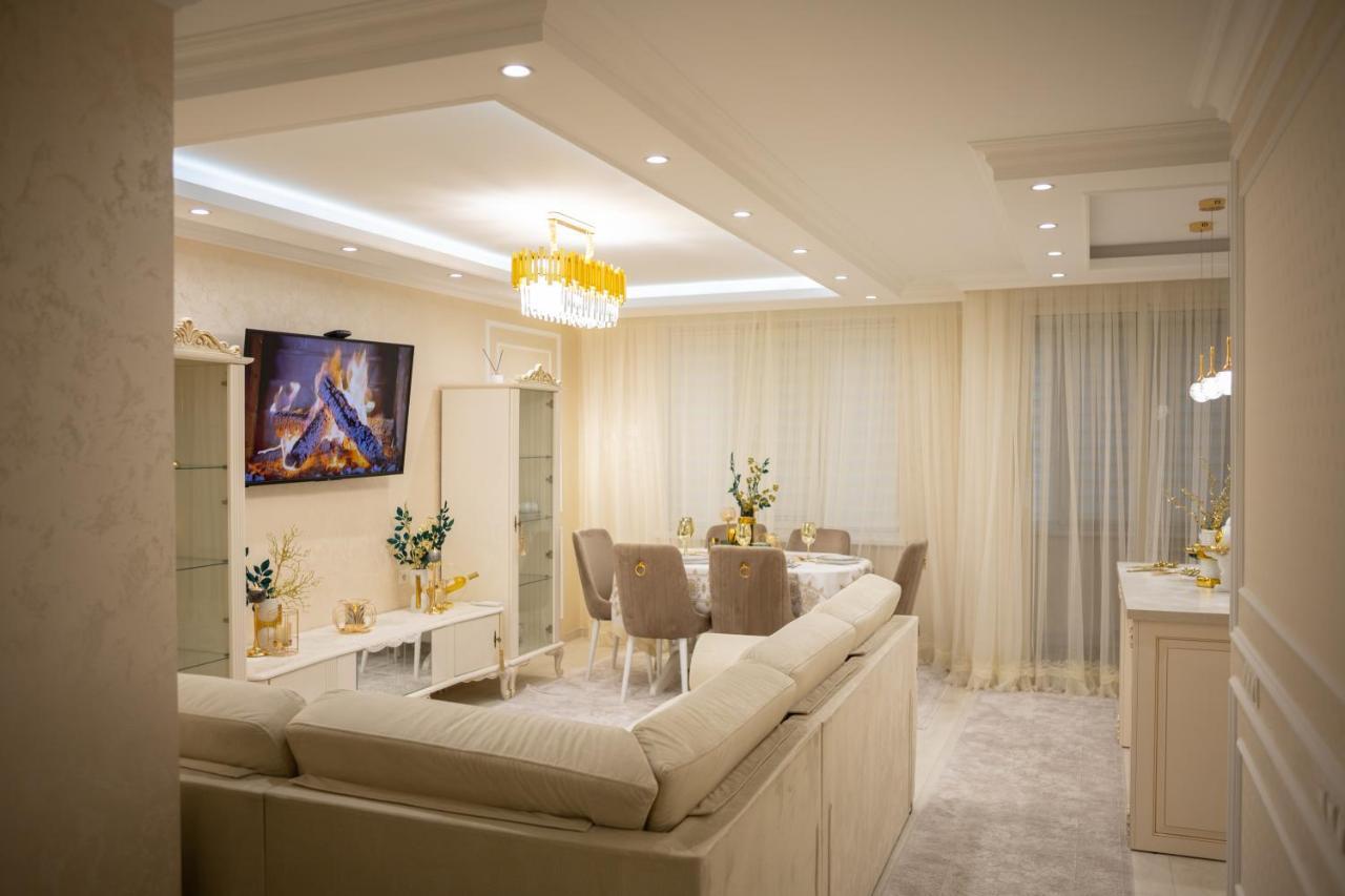 Center Candle Apartment Chisinau Exterior foto